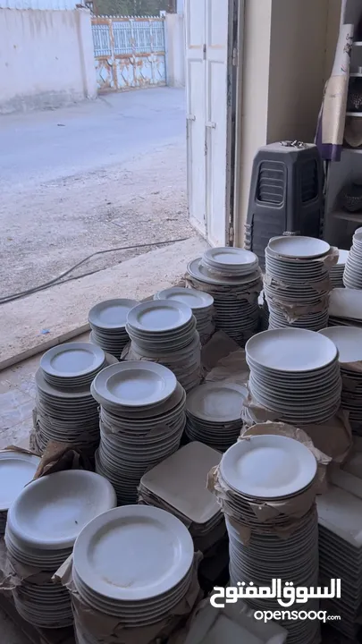 يوجد كميه صحون ، البيع جمله او مفرق