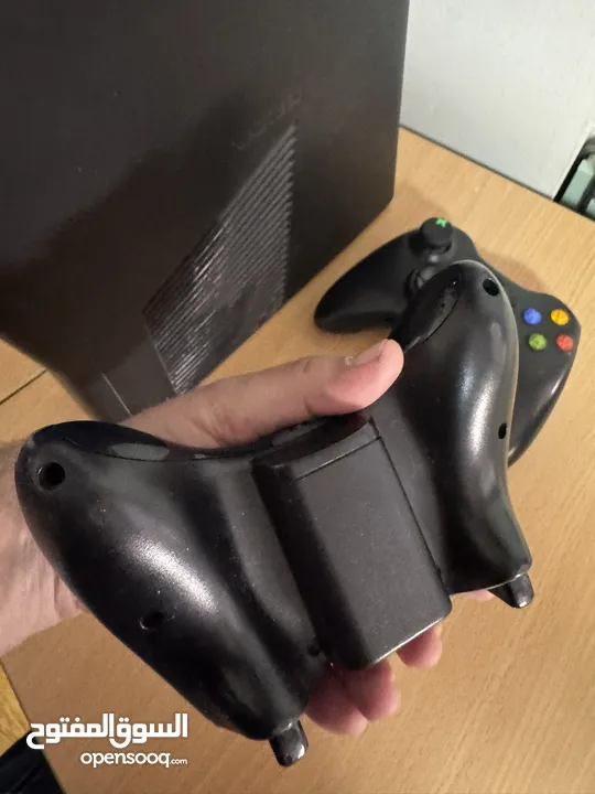 مستعمل بحالة جيدة جداً مع CD لأ توجد فيه اي مشاكل سبب البيع شراء منتج جديد مع أيادي X BOX 360 Kinect