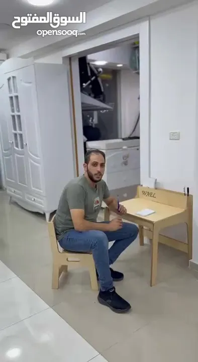 مكتب دراسة للاطفال من اجود انوع الخشب محفرو عليه اسم الطفل  (سندوش بيرج روسي )