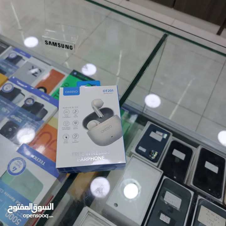وفرنالكم سماعات oteeto الاصليه غنيه عن التعريف  بتشبك ع جميع الاجهزة تحكم تطش عزل صوت