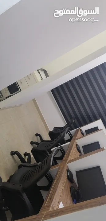 مطلوب ممول لشركة تنظيف مقابل دخل 500 دينار شهري