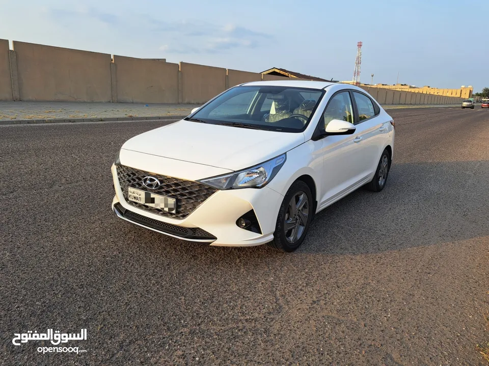 هيونداي أكسنت 2022 - 1600cc -  صبغ الوكالة - تحت الكفالة