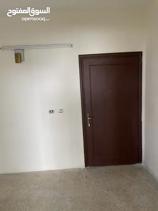 شقه فارغه للإيجار