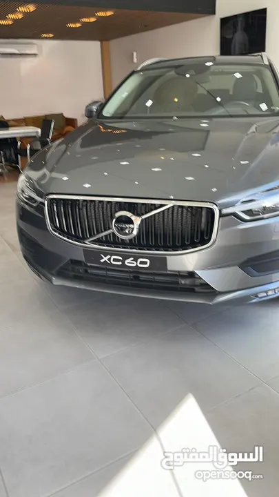 فولفو XC60 بحال الوكاله نظيف جدا-