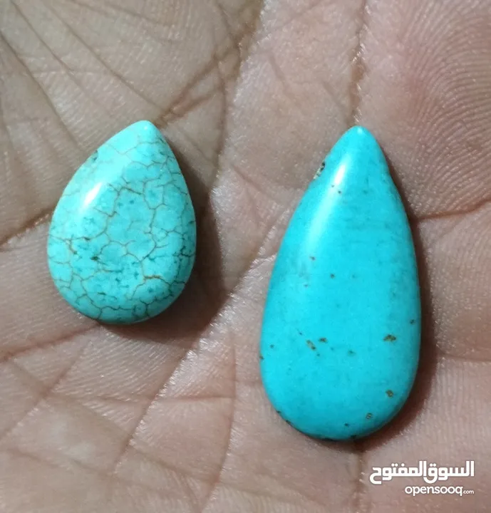 فيروز وعقيق طبيعي للمهتمين