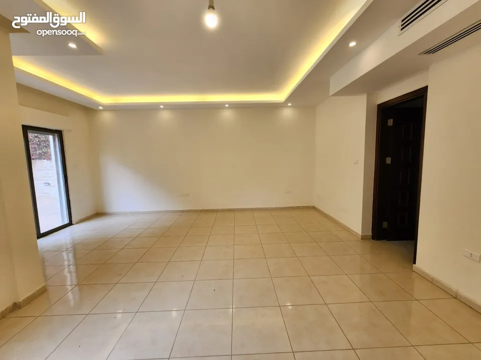 شقة طابقية للبيع في دير غبار - الرقم المرجعي 14271