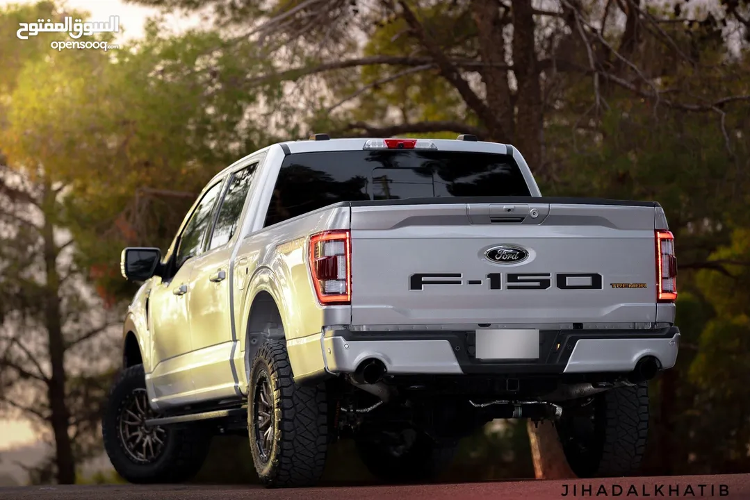 ford f150 tremor 2022 صنف مميز جدآ ونادر  نفس مواصفات الرابتر