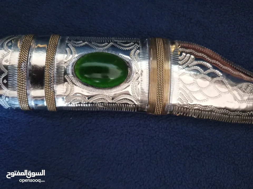 خناجر فريده مشغوله يدويا عاج مطعم فضة وفولاذ الله يبارك