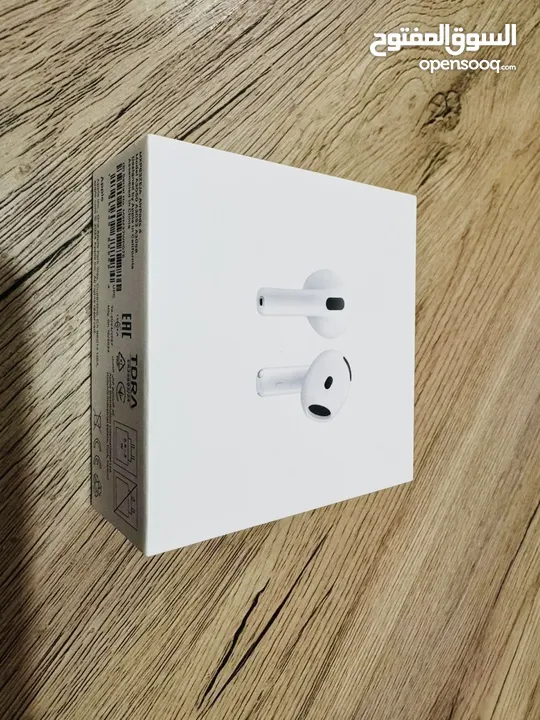 Apple airpods 4th generation latest only 4 days used just like brand new with original box invoice