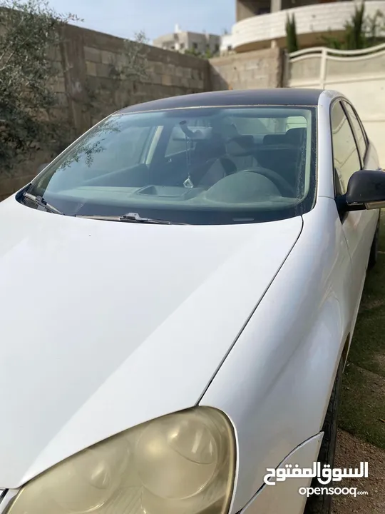 جيتا 2010 لون ابيض واسود