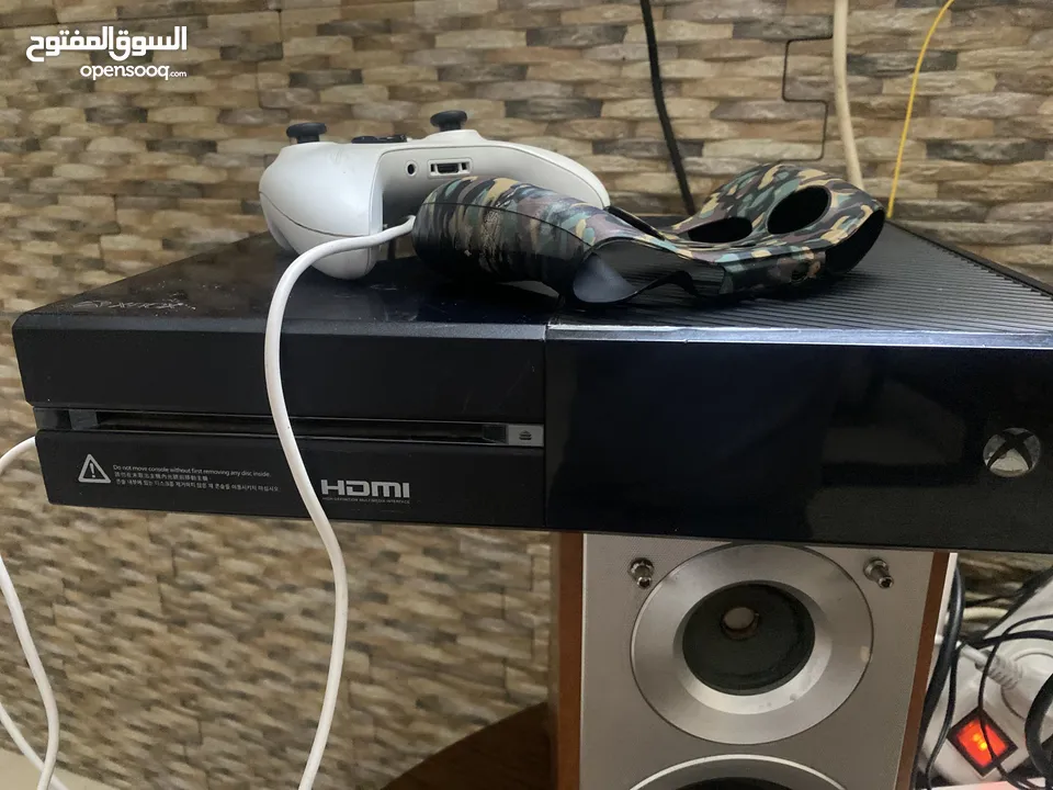 للبيع Xbox One بحالة ممتازة