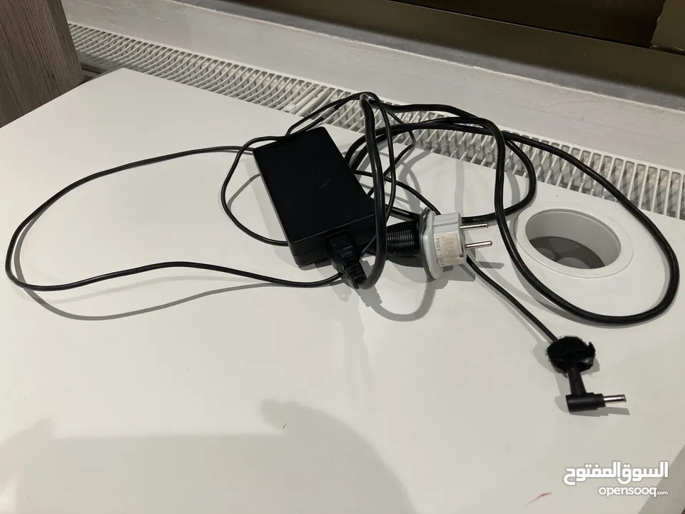 Used laptop, laptop charger, mouse can change color of light, rbg headset.