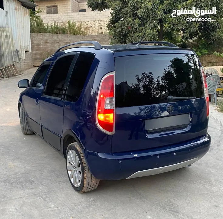 سكودا رومستر 2011