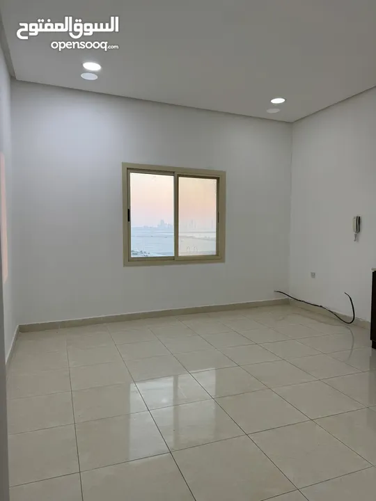 للإيجار ستوديو شامل الكهربة في المحرق- الساية Studio for rent in Muharraq - Saya electricity