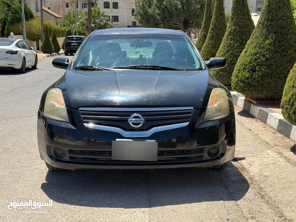 نيسان التيما بحالة ممتازة جدا بنزين