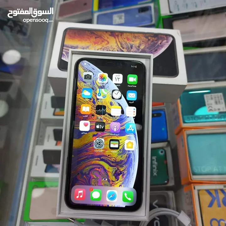 ايفون Xsmax الاصلي جيجا 64 و 256  بطارية مشكل  هدية كفر ولزقة وشاحن الاصلي متوفر توصيل