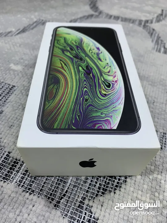 iphone xs 64 GB space gray