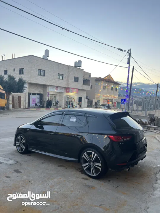 سيات ليون 2016 (أوتمات) / مميزة وبحالة الشركة وبسعر مميز عالكاش فقط