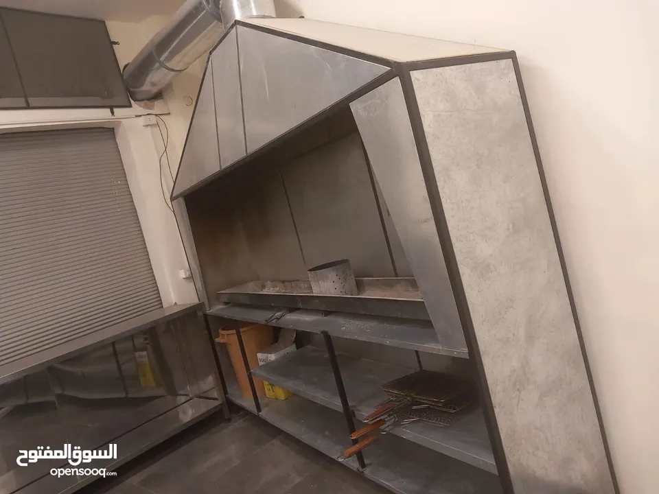 معدات مطعم للبيع