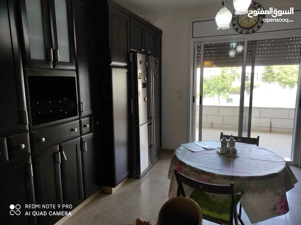 شقة مفروشة للإيجار في عين منجد