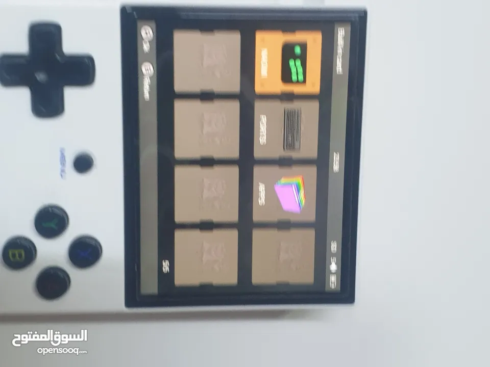 جهاز اتاري عليه مجموعه العاب