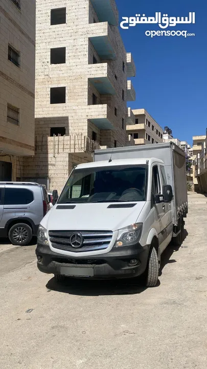سيارة مرسيدس سبرنتر 519