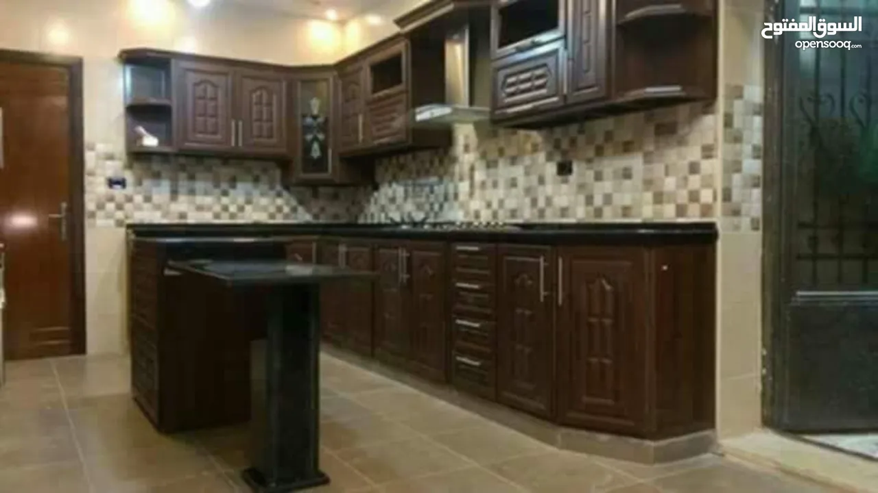 مطابخ الامنيوم بأرقى التصاميم والفنون أبواب الامنيوم مناخل تركيب صيانه اباجورات كهربا وعادي  شبابيك
