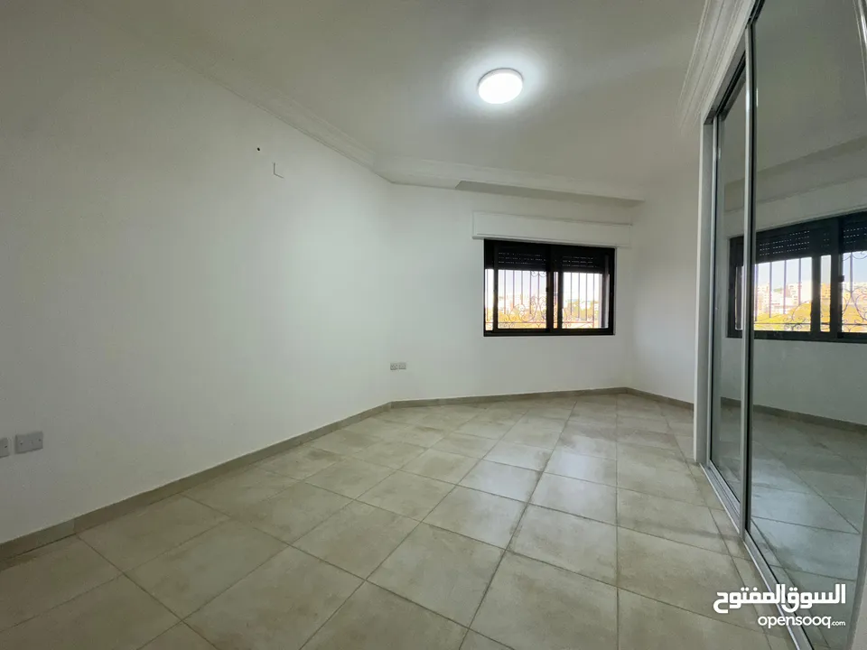 شقة شبه مفروش للايجار في عبدون ( Property 39072 ) سنوي فقط