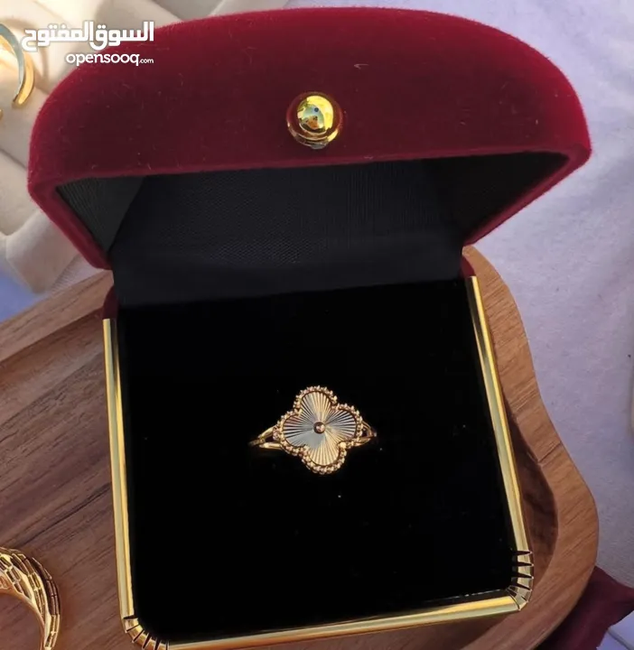 اكسسورات ذهب ايطالي مكفول للجميع