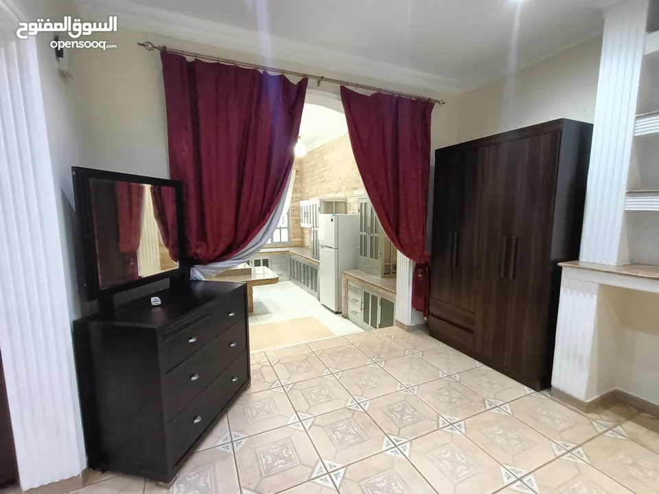 Fully furnished apartment in uzaiba شقه بالعذيبه فرش راقى غرفه وصاله قريب جميع الخدمات