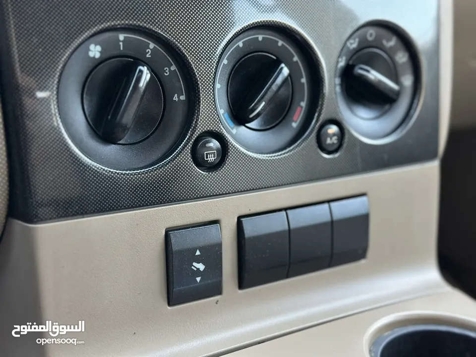 Ford Explorer 2010 (XLT) Full loaded وارد الوكالة وصيانة الوكالة فحص كامل