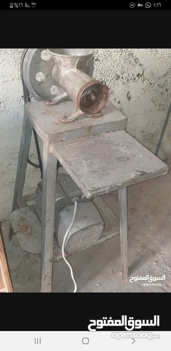 عدة مطعم للبيع