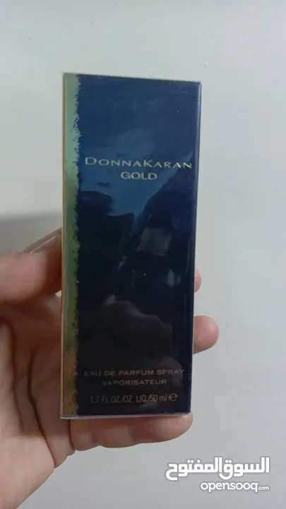 عطور جديده بتغليف شركتها للبيع وبعضها مستخدم منه أو مأخوذ منه تقسيمات