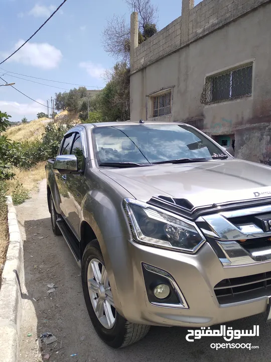 بكب ايسوزو ديماكس LS نشمي 4×4 موديل2016 قصة2017  فحص كامل الصنف الاول محرك 3000 على وضع الشركه