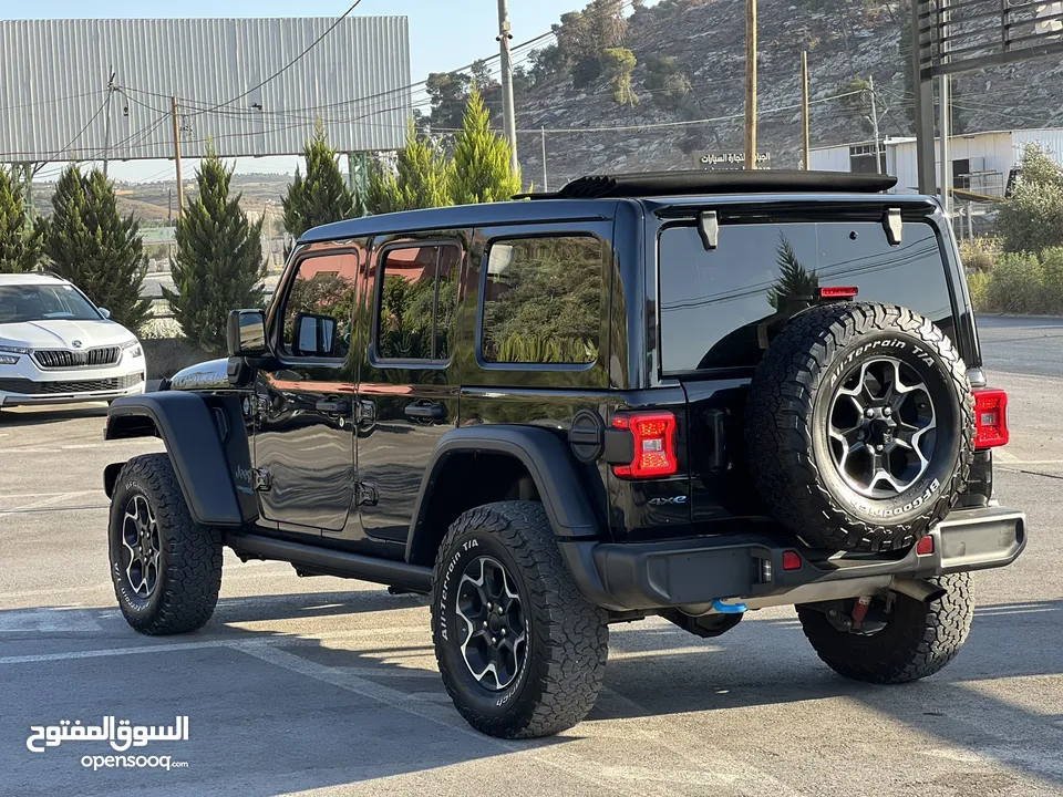 Jeeb rubicon hybrid جيب روبيكون هايبرد  فل اضافات  Plug in hybrid