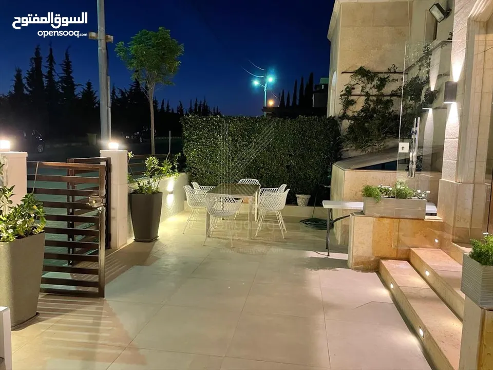 شقة فاخرة للبيع في ناعور مع حديقة جميلة