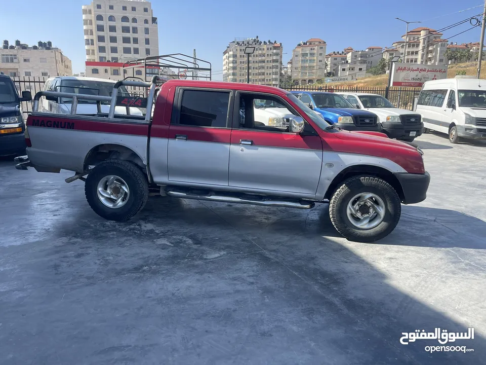 ميتسوبيشي ماجنوم 1999