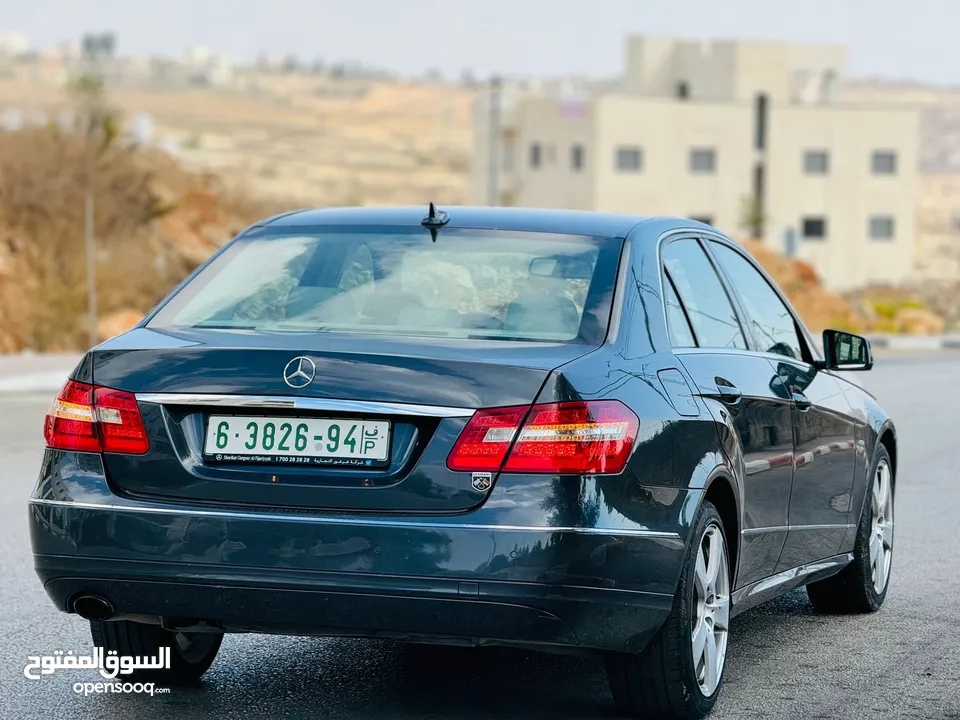 E200 بنزين سيارة بحالة الوكالة ولا حرام بوية