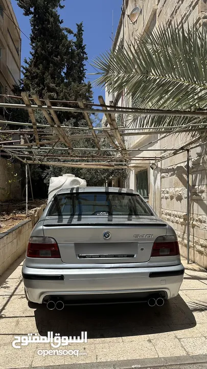 Bmw E39 525ia 2002موديل