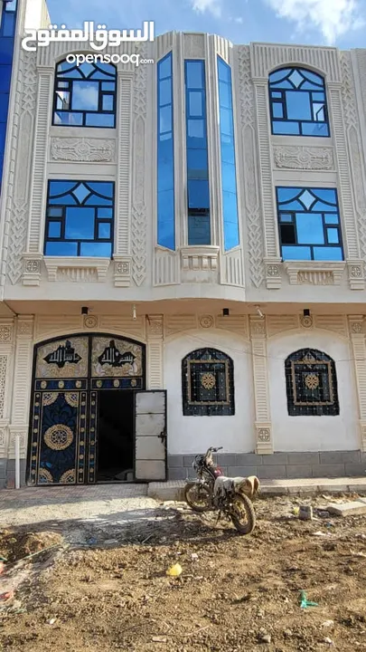 عماره للبيع في حي راقي وسعر عرطه