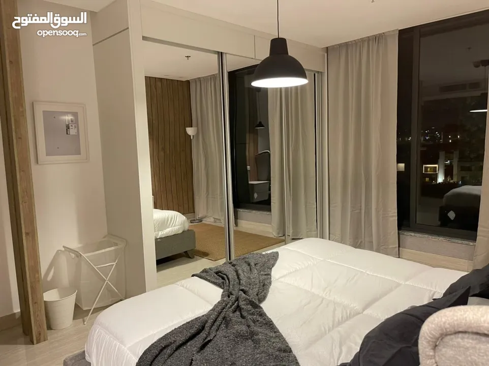 شقة مميزة جدا لم تسكن في عبدون مميزة جدا جدا بسعر ممتاز