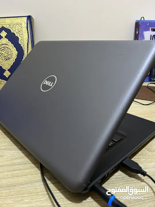 لابتوب Dell ci5 الجيل السابع  شاشة تشغل 4k لابتوب نظافه جديد إستخدام بسيط نظافة اخوي الجديد