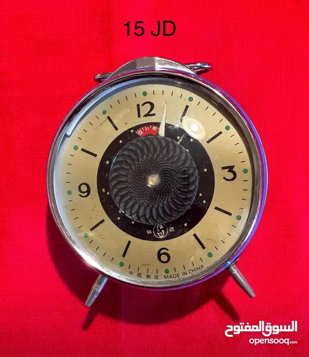 ساعات منبهه قديمة. خصم 20٪؜ على الاسعار الموجودة على الصور والتفاصيل في الوصف.