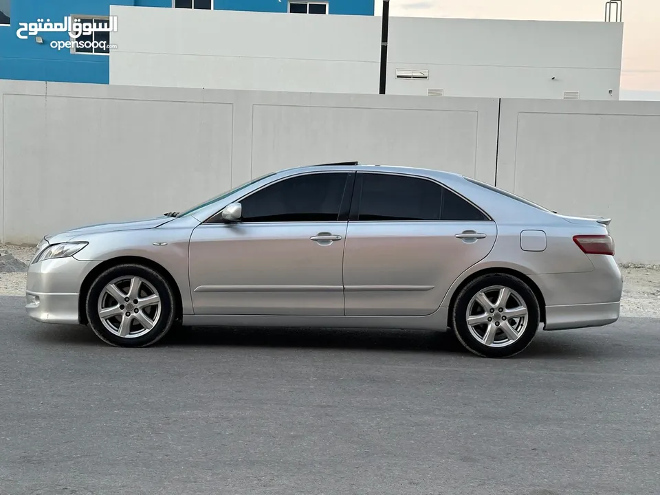 Toyota camry se Model 2009 full option sunroof