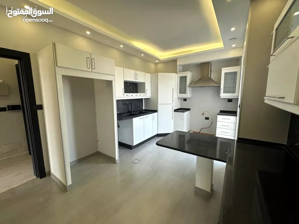 شقة مفروشة للايجار في عبدون  ( Property 38266 ) سنوي فقط