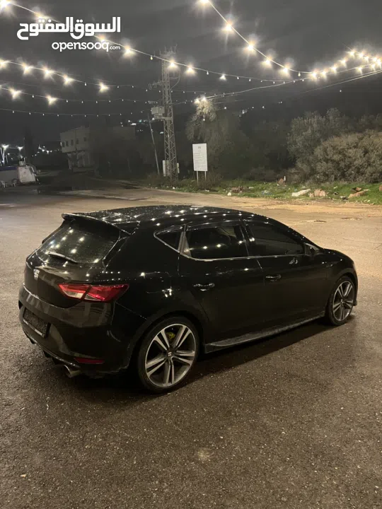 السيارة المميزة / سيات ليون أوتمات 2016 / بحالة الشركة