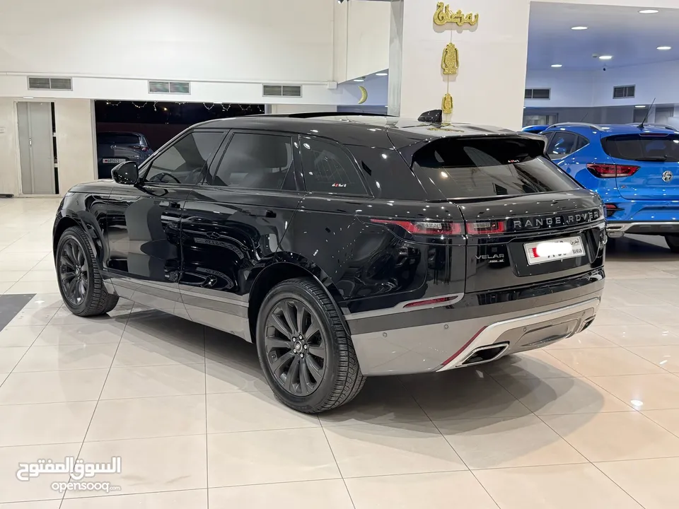 Range Rover Velar P300 R-Dynamic 2019 (Black)