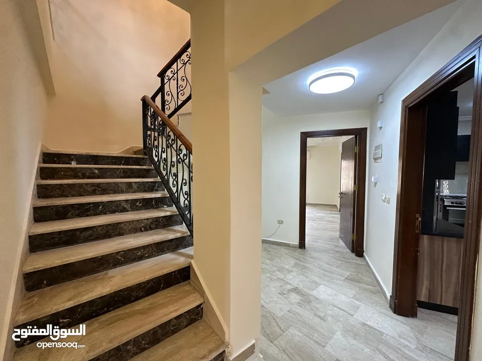 شقة شبه مفروشة دوبلكس للايجار في عبدون ( Property 42148 )-175046520