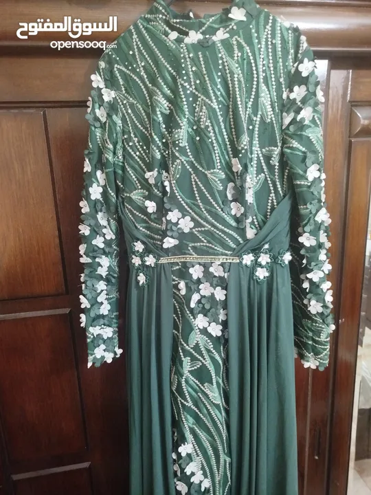 فستان سهرة