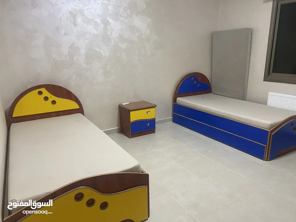 غرفة نوم مستعملة للبيع